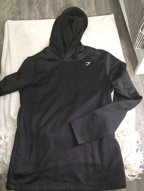 Gymshark Men’s Black Crewneck Hoodie Sweater